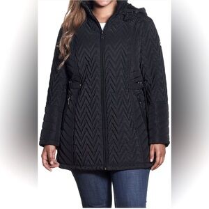 Gallery's women's plus midweight quilted jacket.